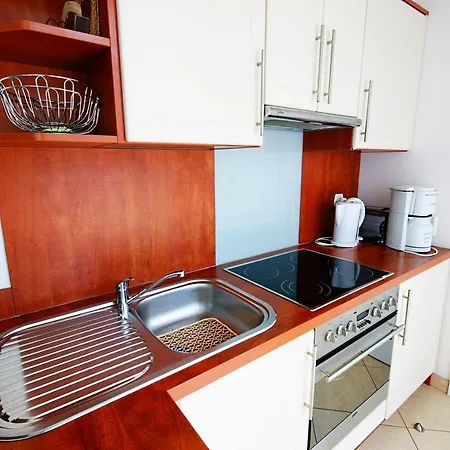 Apartament - Marinos *