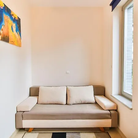 Apartament - Marinos *