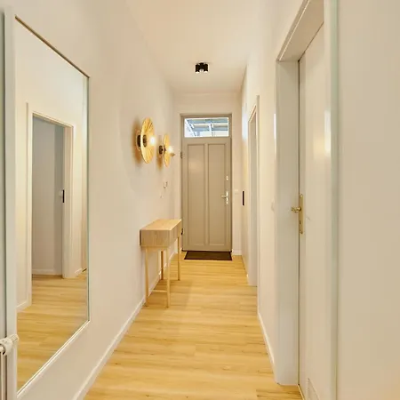 Apartament - Marinos