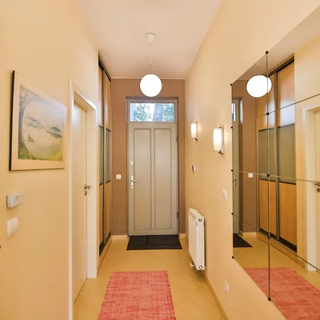 - Marinos Apartament *