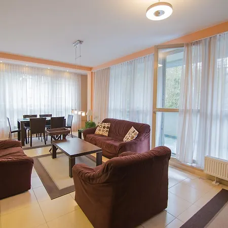 Apartament - Marinos *